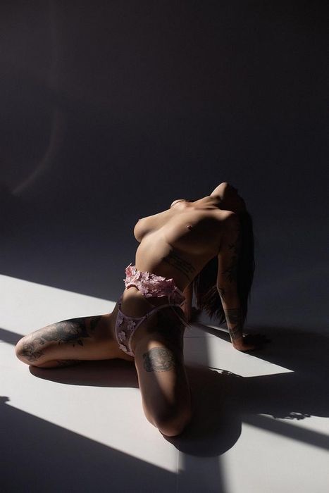 Ночные бабочки: Искусство нахождения своих клиентов в мире легализованной проституции